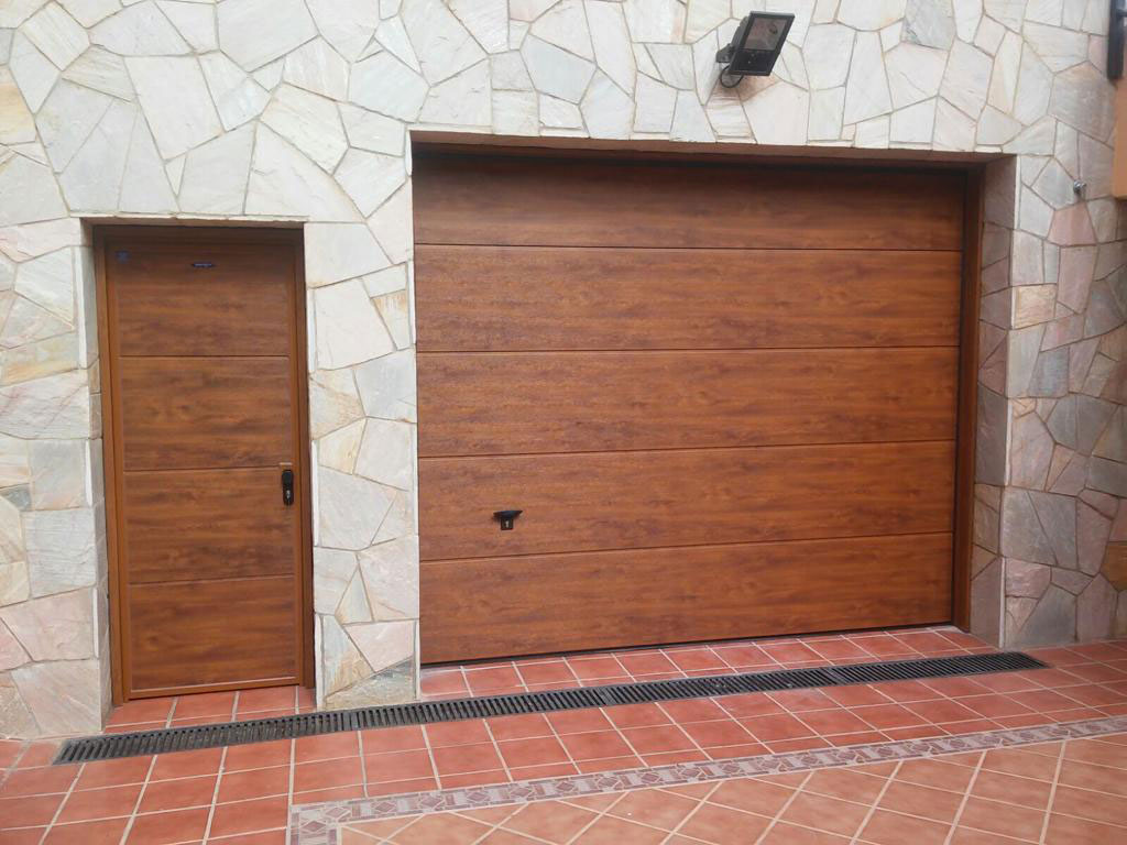 Equipo de trabajo VARGAS DOOR